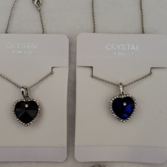 GIFTS - Picture 2 of 5